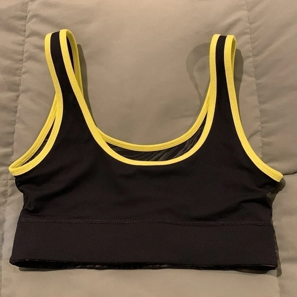 Fabletics Womens Sports Bra. Gray&Black with Bright Yellow Trim/Reverse Black.